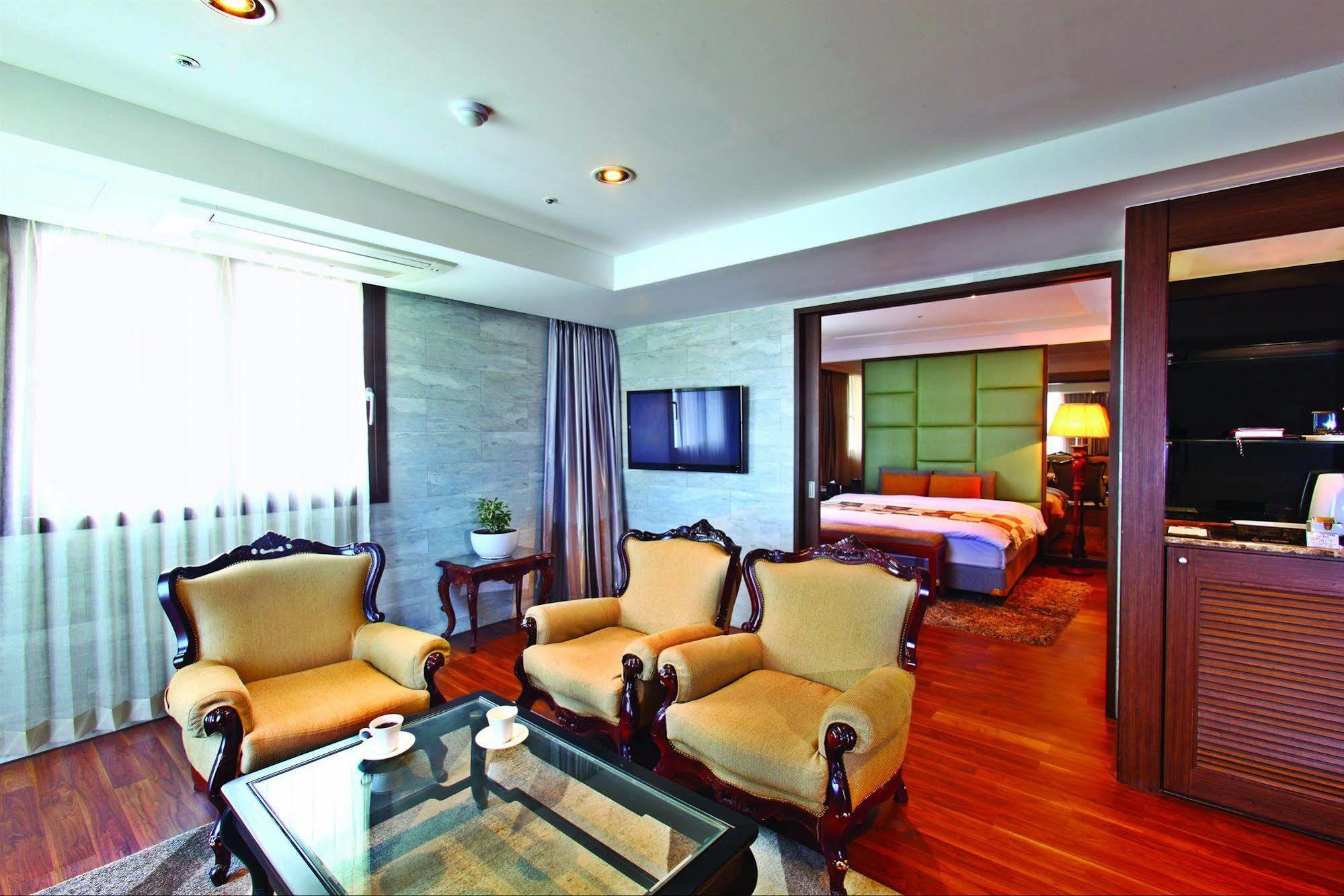 Hotel International Changwon Ngoại thất bức ảnh