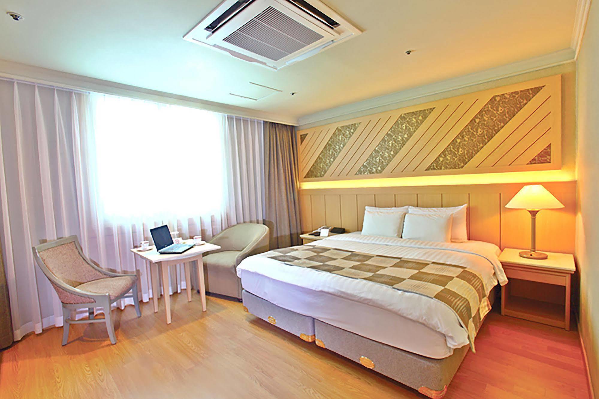 Hotel International Changwon Ngoại thất bức ảnh